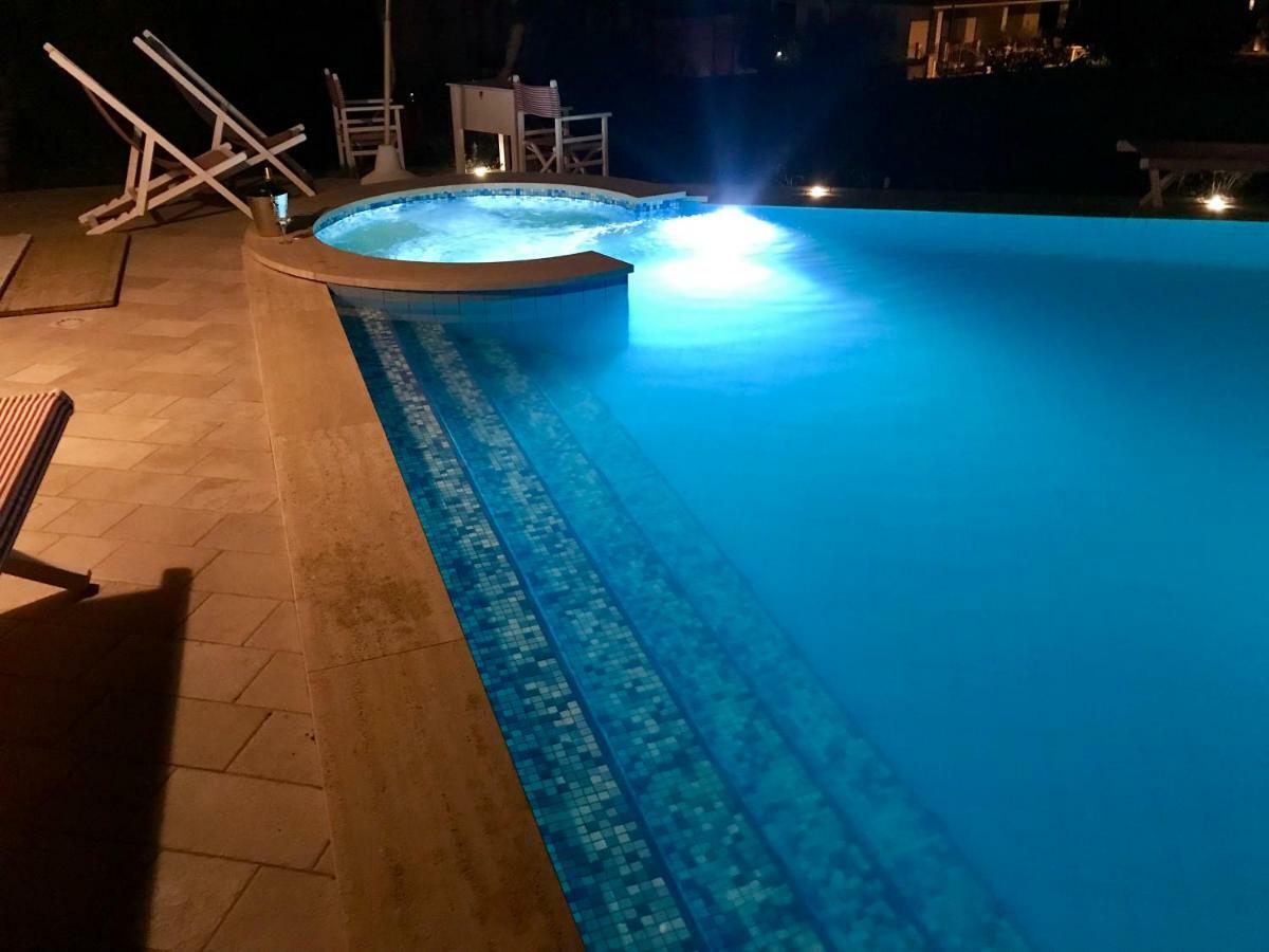קמאיורה Villa Ester מראה חיצוני תמונה
